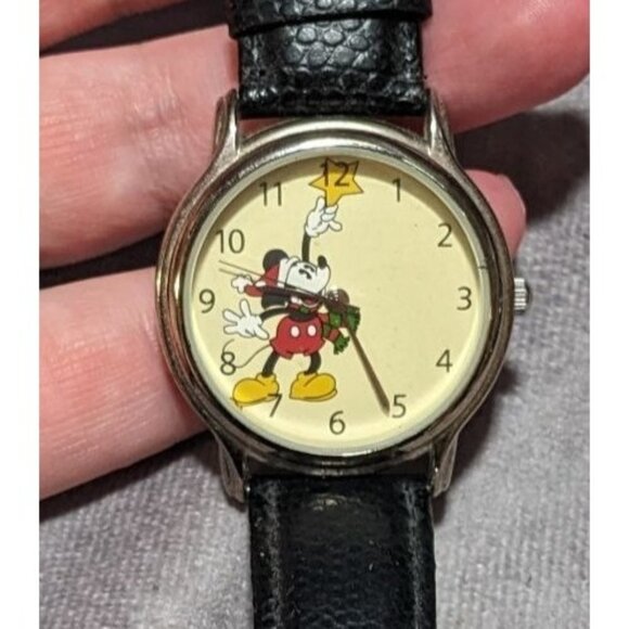 Special Edition Mickey Christmas Watch main image 8